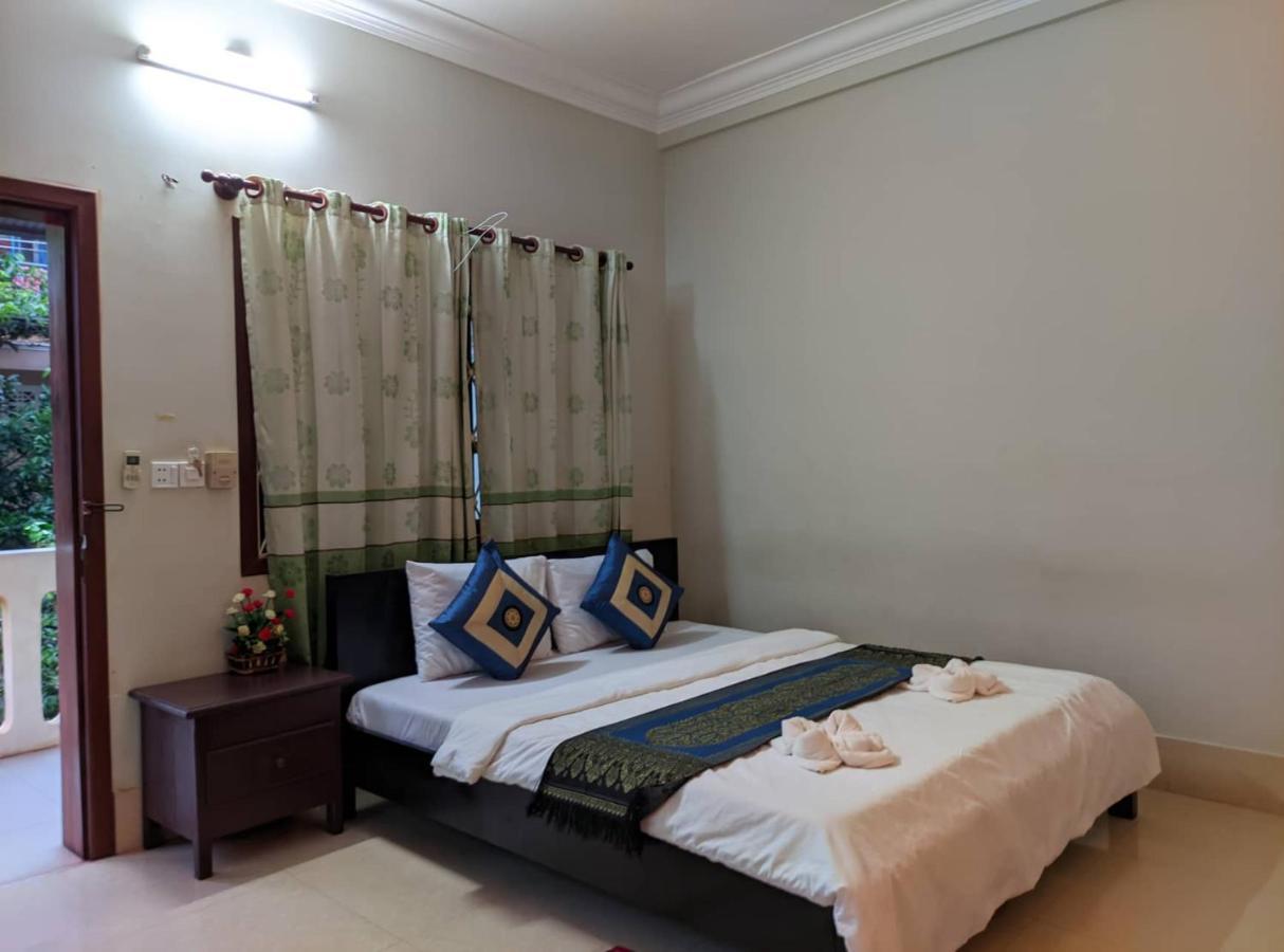 Iki Iki Guesthouse Сіємреап Екстер'єр фото
