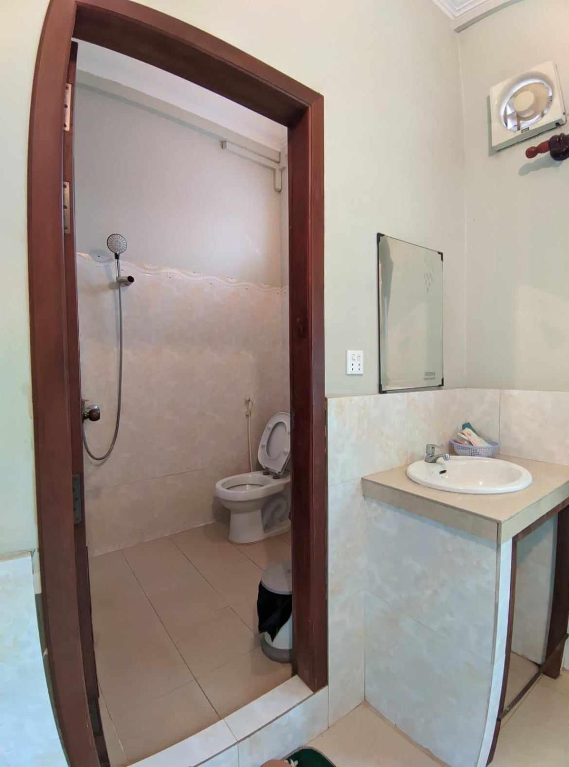 Iki Iki Guesthouse Сіємреап Екстер'єр фото