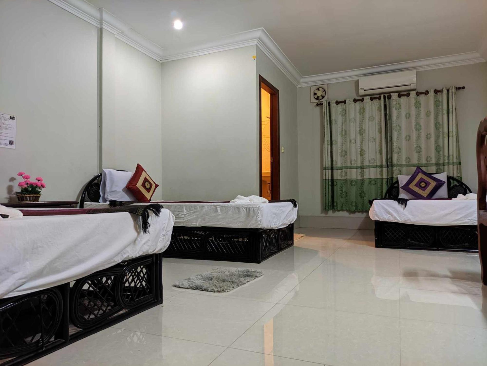 Iki Iki Guesthouse Сіємреап Екстер'єр фото