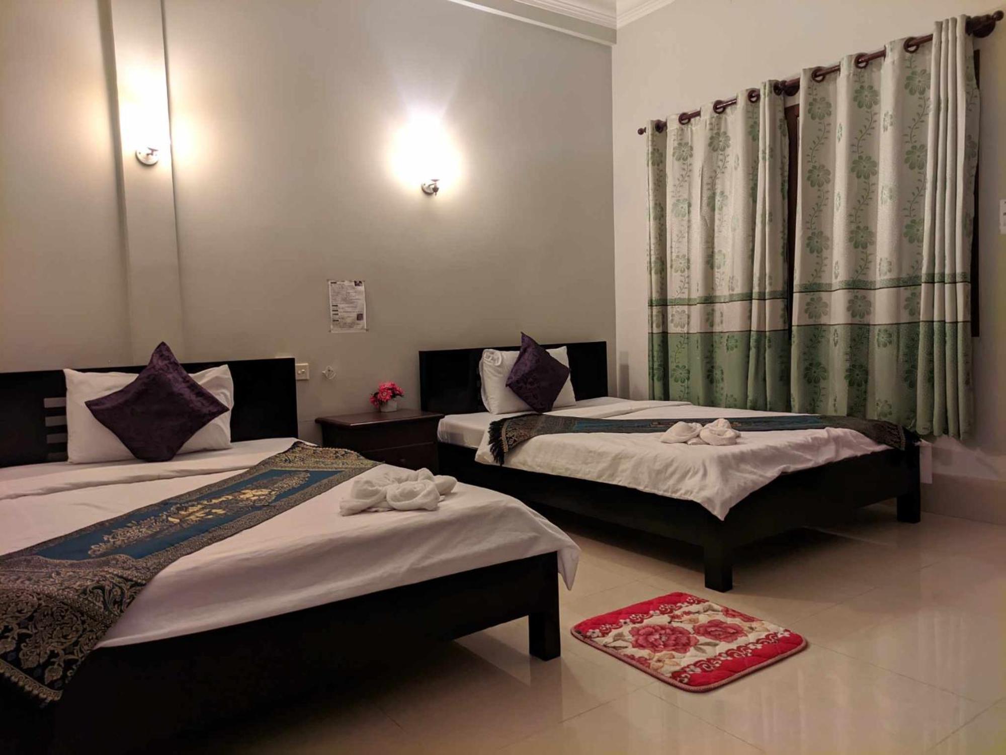 Iki Iki Guesthouse Сіємреап Екстер'єр фото